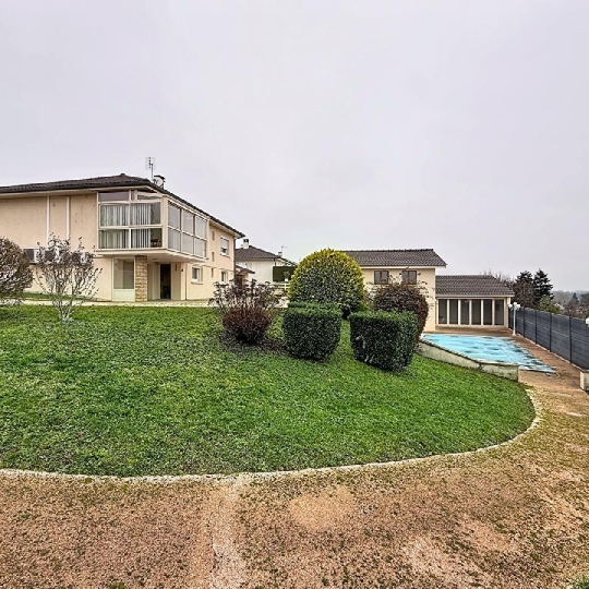 Maison / Villa FLEURVILLE (71260) 154.00m2 265 000 € 