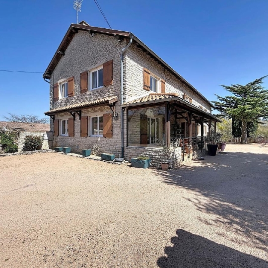 Maison / Villa SAINT-GENGOUX-DE-SCISSE (71260) 272.00m2 530 000 € 