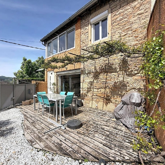 Réseau Immo-diffusion : Maison LA ROCHE-VINEUSE (71960) 135.00m2  210 000 € 