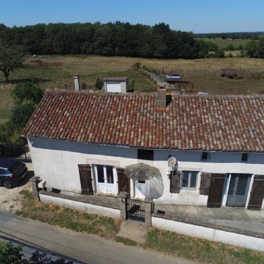 Maison RUFFEC (16700) 155.00m2  - 132 975 € 