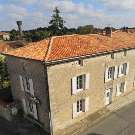 Réseau Immo-diffusion : Maison VILLEFAGNAN (16240) 214.00m2  244 680 € 