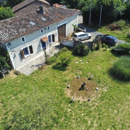 Réseau Immo-diffusion : Maison CHAMPAGNE-MOUTON (16350) 145.00m2  91 395 € 