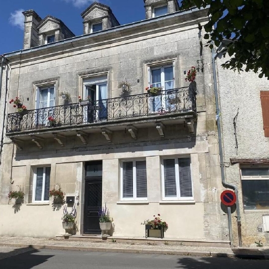 Réseau Immo-diffusion : Maison VILLEFAGNAN (16240) 156.00m2  158 500 € 