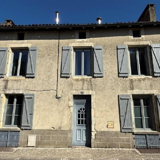 Maison RUFFEC (16700) 165.00m2 - 170 200 € 