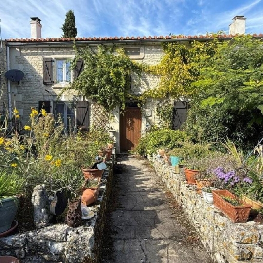 Maison MANSLE (16230) 120.00m2  - 70 000 € 