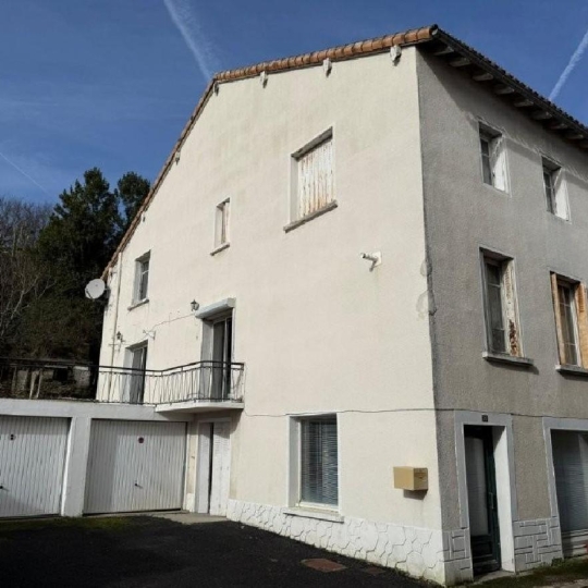 Maison / Villa NANTEUIL-EN-VALLEE (16700) 175.00m2 175 500 € 