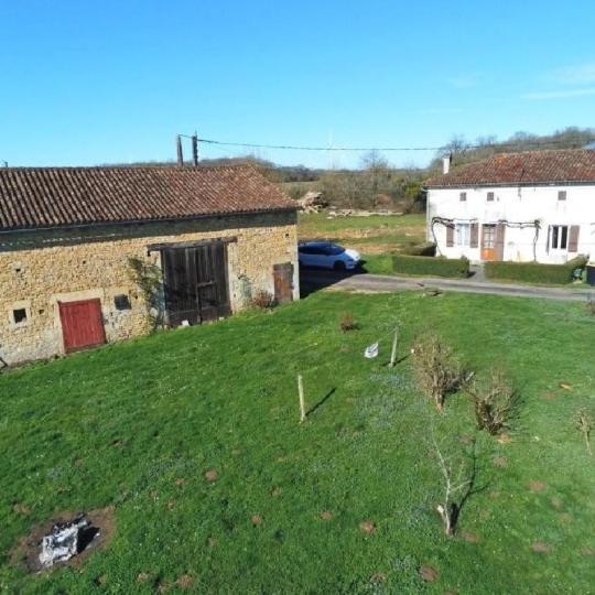 Réseau Immo-diffusion : Maison NANTEUIL-EN-VALLEE (16700) 62.00m2  75 000 € 