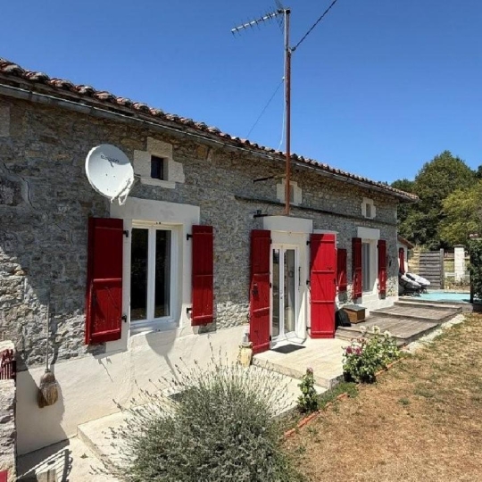 Réseau Immo-diffusion : Maison CHAMPAGNE-MOUTON (16350) 64.00m2  80 645 € 