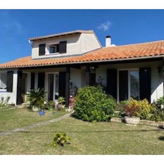Maison / Villa MESCHERS-SUR-GIRONDE (17132) 105.00m2 350 000 € 