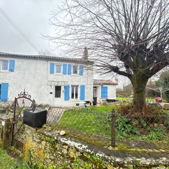 Maison BAZOGES-EN-PAREDS (85390) 104.00m2  - 139 000 € 