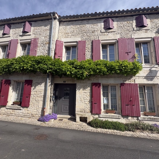 Maison / Villa COULON (79510) 160.00m2 286 000 € 