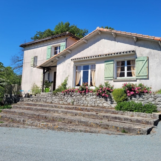 Réseau Immo-diffusion : Maison LARGEASSE (79240) 144.00m2  112 000 € 