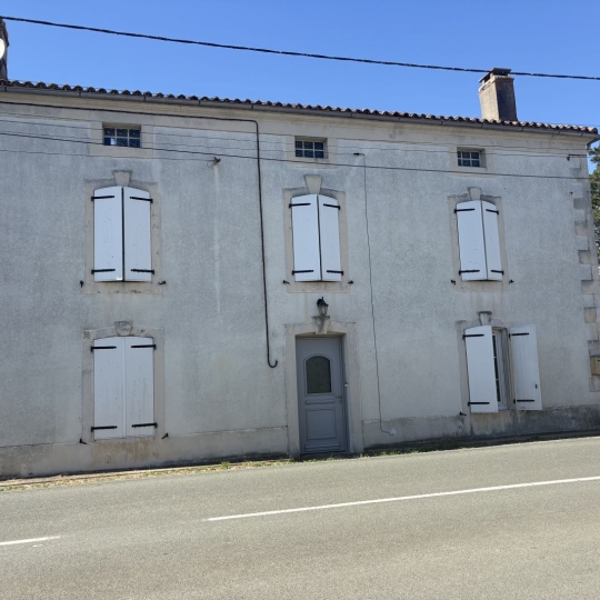 Réseau Immo-diffusion : Maison COULONGES-SUR-L'AUTIZE (79160) 189.00m2  142 000 € 
