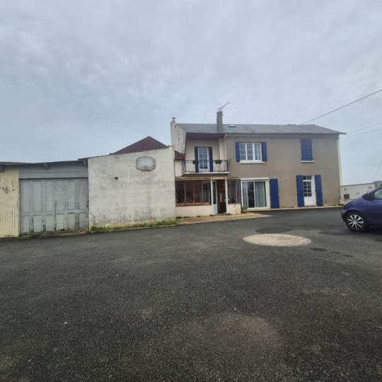 Maison FONTENAY-LE-COMTE (85200) 144.00m2 - 172 500 € 