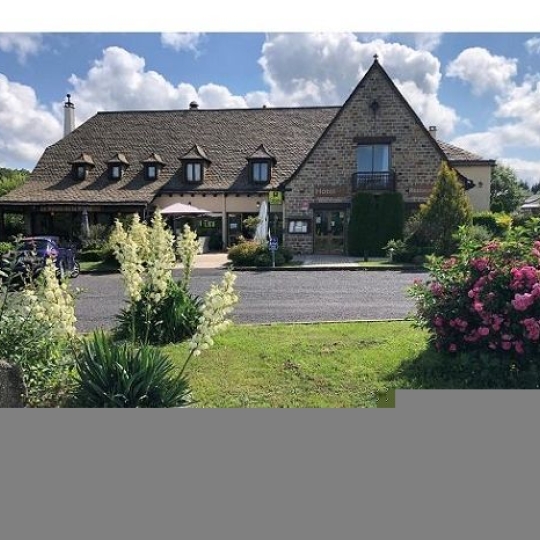 Local / Bureau NEUVEGLISE-SUR-TRUYERE (15260) 680.00m2 630 000 € 