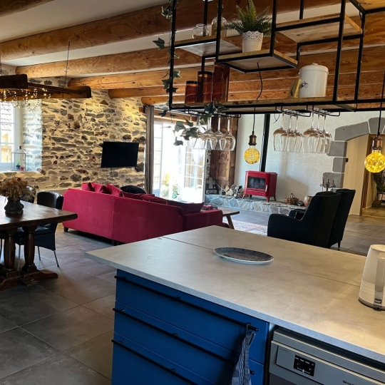 Réseau Immo-diffusion : Maison LAURIE (15500) 173.00m2  219 500 € 