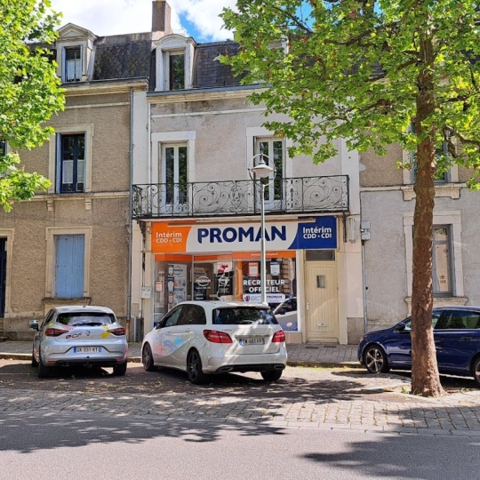 Local / Bureau PARTHENAY (79200) 91.00m2 660 € 