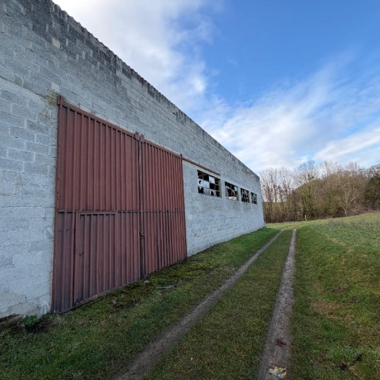 Local commercial COUCY-LE-CHATEAU-AUFFRIQUE (02380) 363.00m2 - 49 000 € 