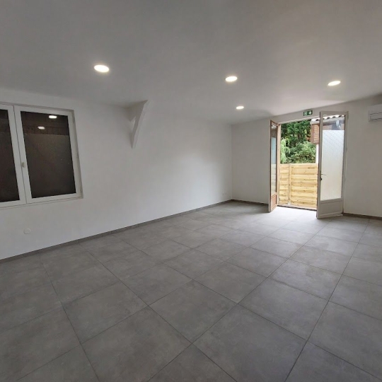 Local / Bureau MESSANGES (40660) 53.00m2 614 € 