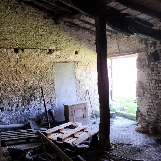 Maison / Villa SAINT-SATURNIN-DU-BOIS (17700) 1.00m2 28 000 € 