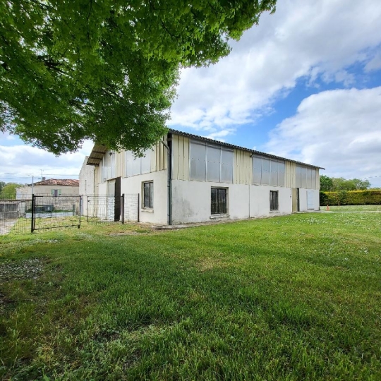 Maison VARAIZE (17400) 128.00m2  - 157 000 € 