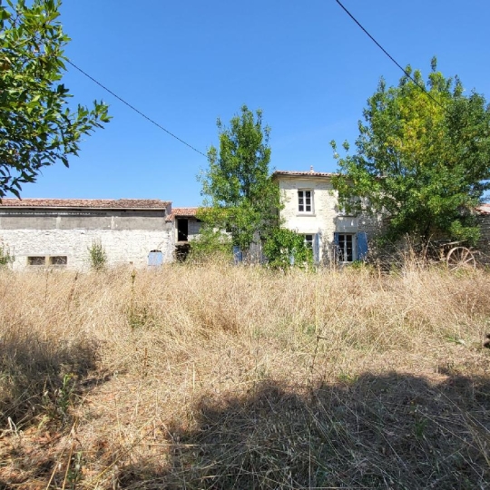 Maison SAINT-JEAN-D'ANGELY (17400) 100.00m2  - 130 000 € 