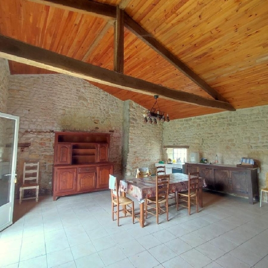 Maison / Villa LE DOUHET (17100) 44.00m2 42 000 € 