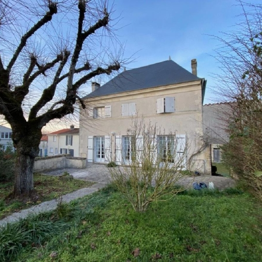Maison / Villa SAINT-JEAN-D'ANGELY (17400) 111.00m2 199 000 € 