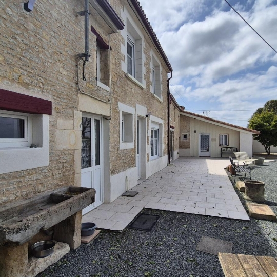 Maison / Villa VAL-DU-MIGNON (79360) 230.00m2 320 000 € 
