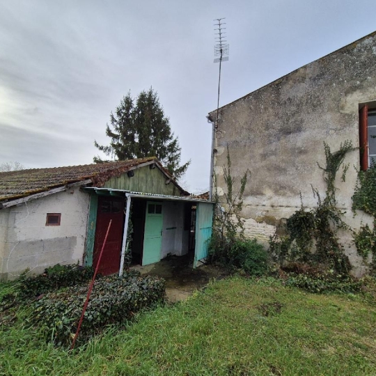 Maison SURGERES (17700) 80.00m2 - 84 000 € 