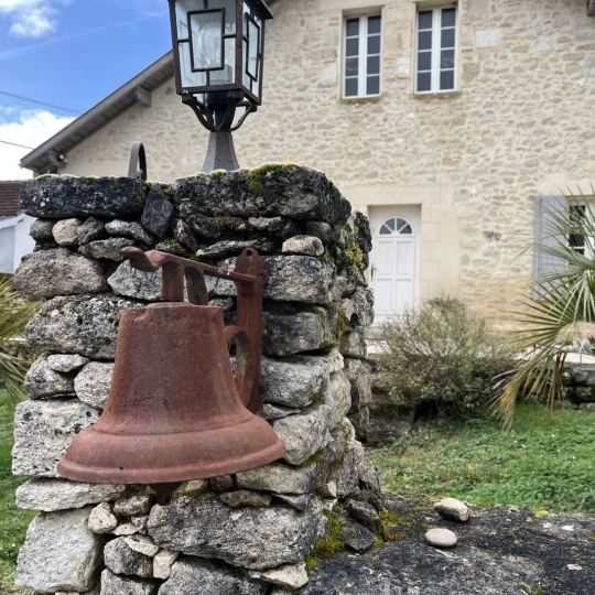 Domaines / Propriétés LANDERROUAT (33790) 250.00m2 2 200 000 € 