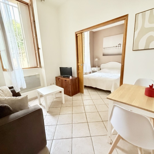 Réseau Immo-diffusion : 1 Pièce ROQUEMAURE (30150) 30.00m2  595 € 