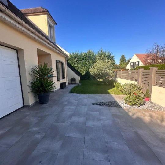 Maison LA QUEUE-EN-BRIE (94510) 191.00m2  - 730 000 € 