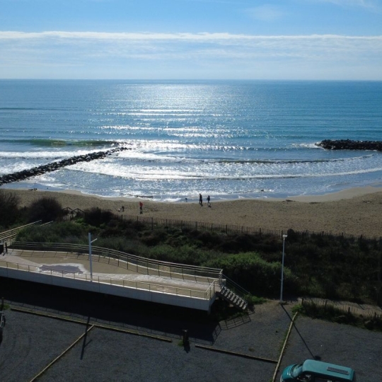 Appartement VIAS-PLAGE (34450) 58.00m2 75 € 