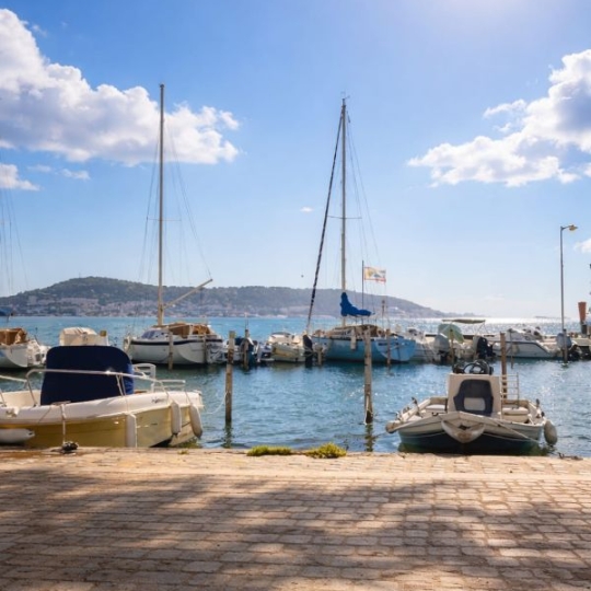 Maison de village BOUZIGUES (34140) 70.00m2 - 265 000 € 