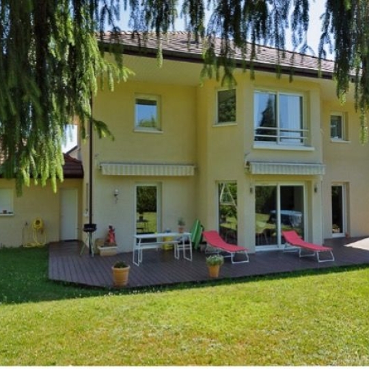 Réseau Immo-diffusion : Maison SAINT-GENIS-POUILLY (01630) 190.00m2  895 000 € 