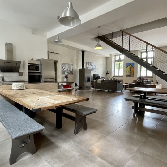 Maison / Villa CASTELNAU-MONTRATIER-SAINTE-ALAUZIE (46170) 352.00m2 650 000 € 