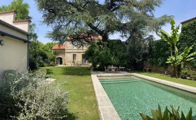 Maison / Villa UZES (30700) 360 m2 1 399 000 € 