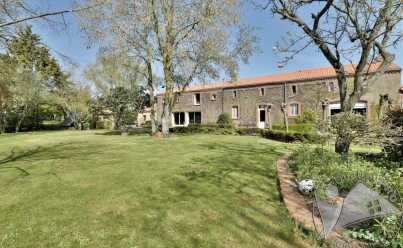 Maison / Villa SAINT-LEGER-SOUS-CHOLET (49280) 227 m2 527 000 € 