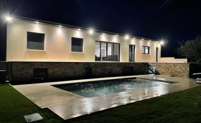 Maison / Villa GENISSIEUX (26750) 234 m2 884 000 € 