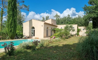 Maison / Villa MEOUNES-LES-MONTRIEUX (83136) 207 m2 627 000 € 
