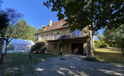 Maison / Villa EGLISE-NEUVE-DE-VERGT (24380) 300 m2 495 000 € 
