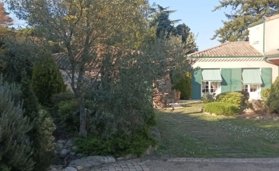 Maison / Villa LIMAS (69400) 270 m2 847 600 € 