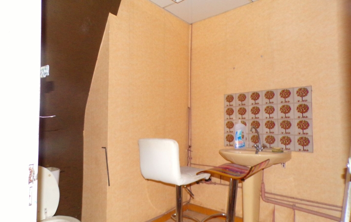 Local commercial BEZIERS (34500)   90 695 € 