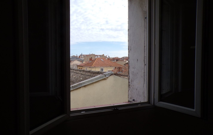 Studio BEZIERS (34500)  26 m2 51 072 € 