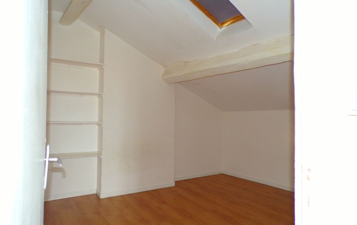 Studio BEZIERS (34500)  26 m2 51 072 € 
