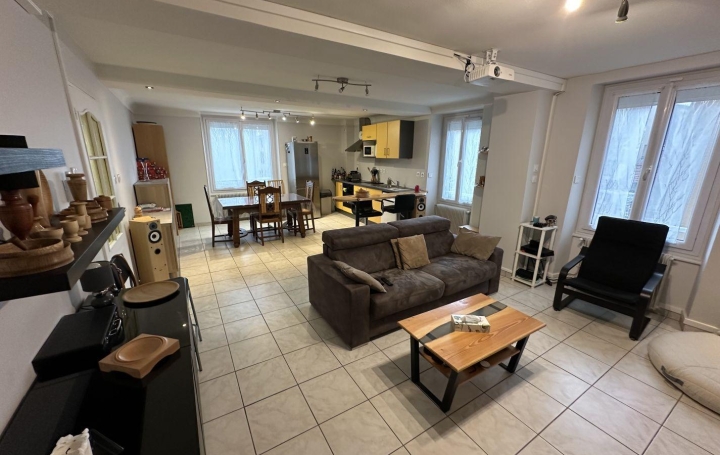 Réseau Immo-diffusion : Maison de ville  AULNAT  140 m2 199 700 € 