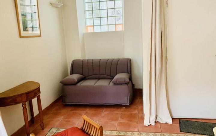 1 Pièce PAU (64000)  30 m2 500 € 