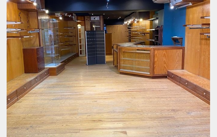 Local commercial PAU (64000)  130 m2 1 750 € 