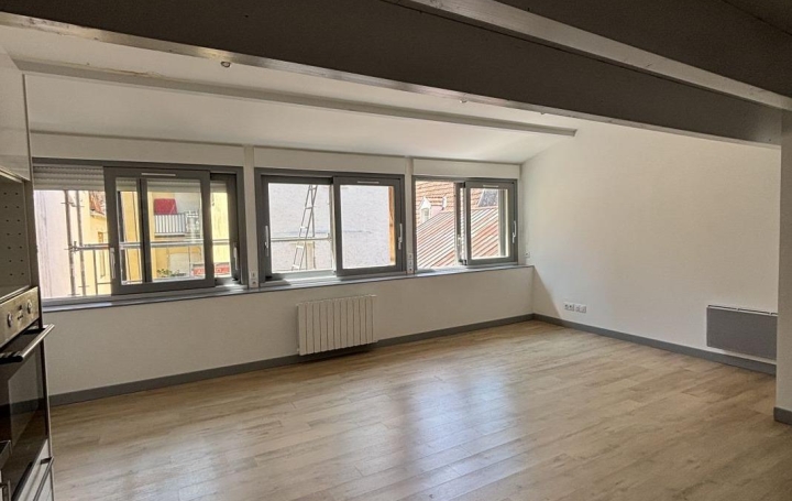4 Pièces PAU (64000)  75 m2 1 015 € 